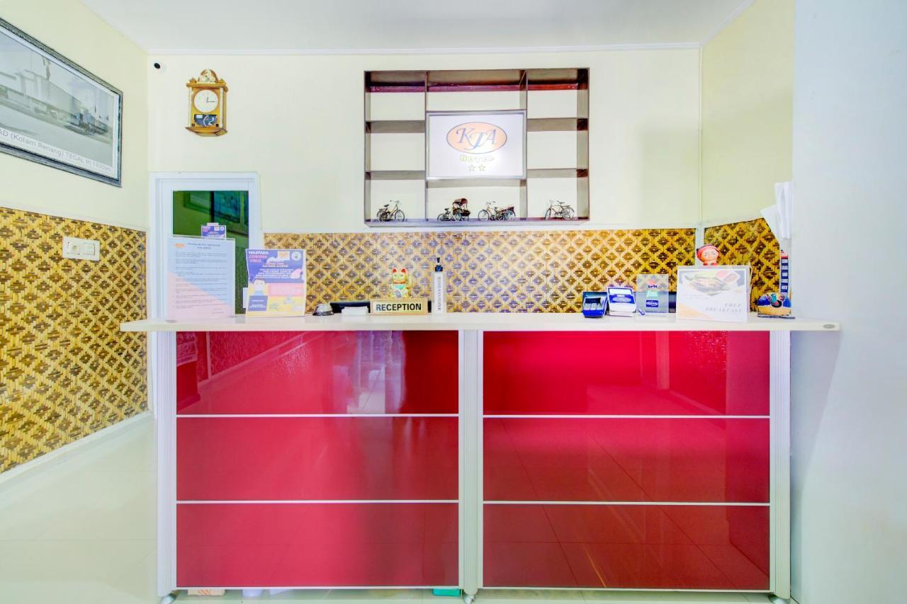 Oyo 3791 Hotel Kja Tegal  Bagian luar foto